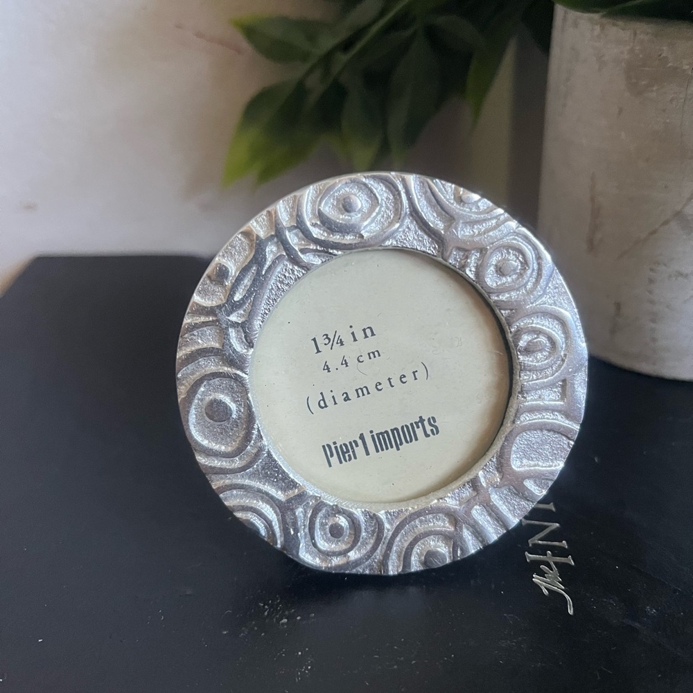 Pier 1 Imports Mini Silver Picture Frame Mini Circle Texture Photo Frame Petite